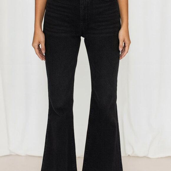 Universal Thread Denim - NWT Flare Black jeans Brand New waist 28 hip 37, 31 Inseam